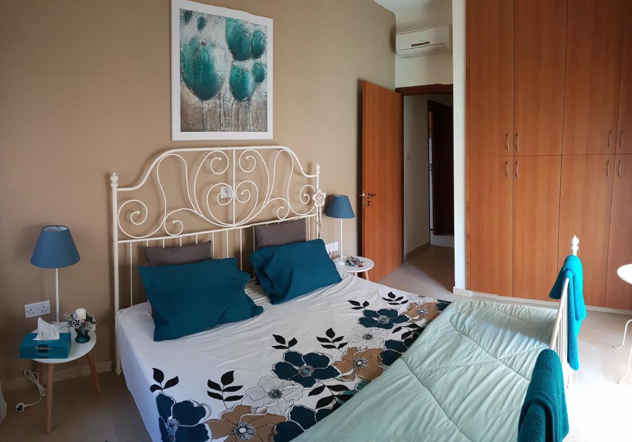 Kerynia Apartments Paphos ภายนอก รูปภาพ