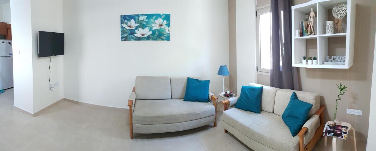 Kerynia Apartments Paphos ภายนอก รูปภาพ