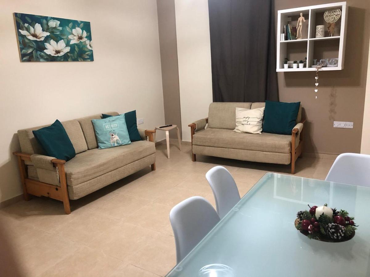 Kerynia Apartments Paphos ภายนอก รูปภาพ