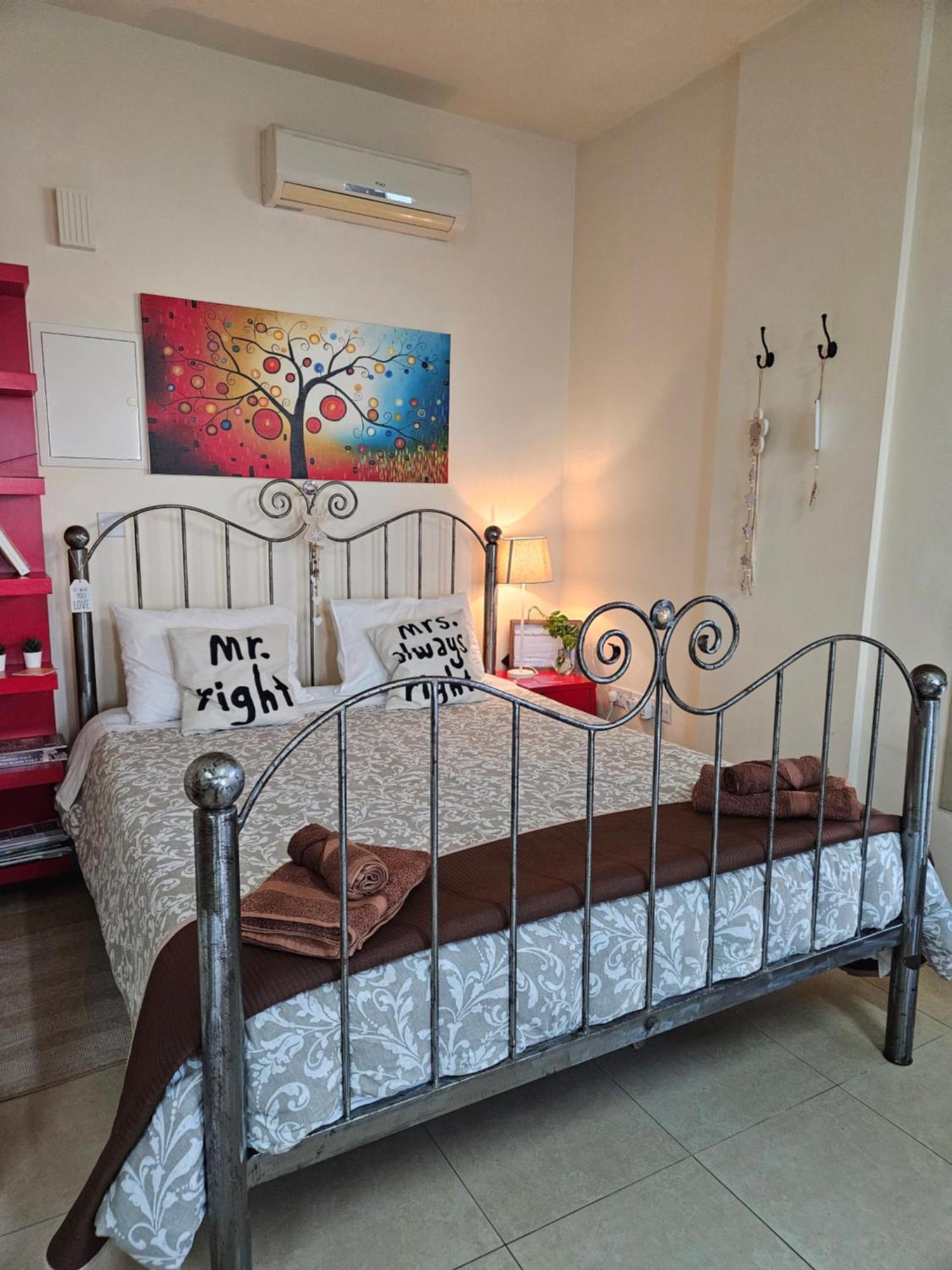 Kerynia Apartments Paphos ภายนอก รูปภาพ