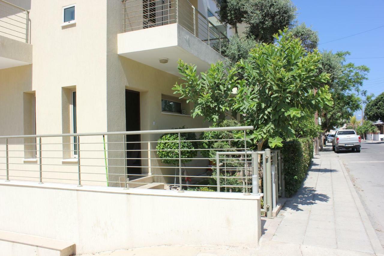 Kerynia Apartments Paphos ภายนอก รูปภาพ