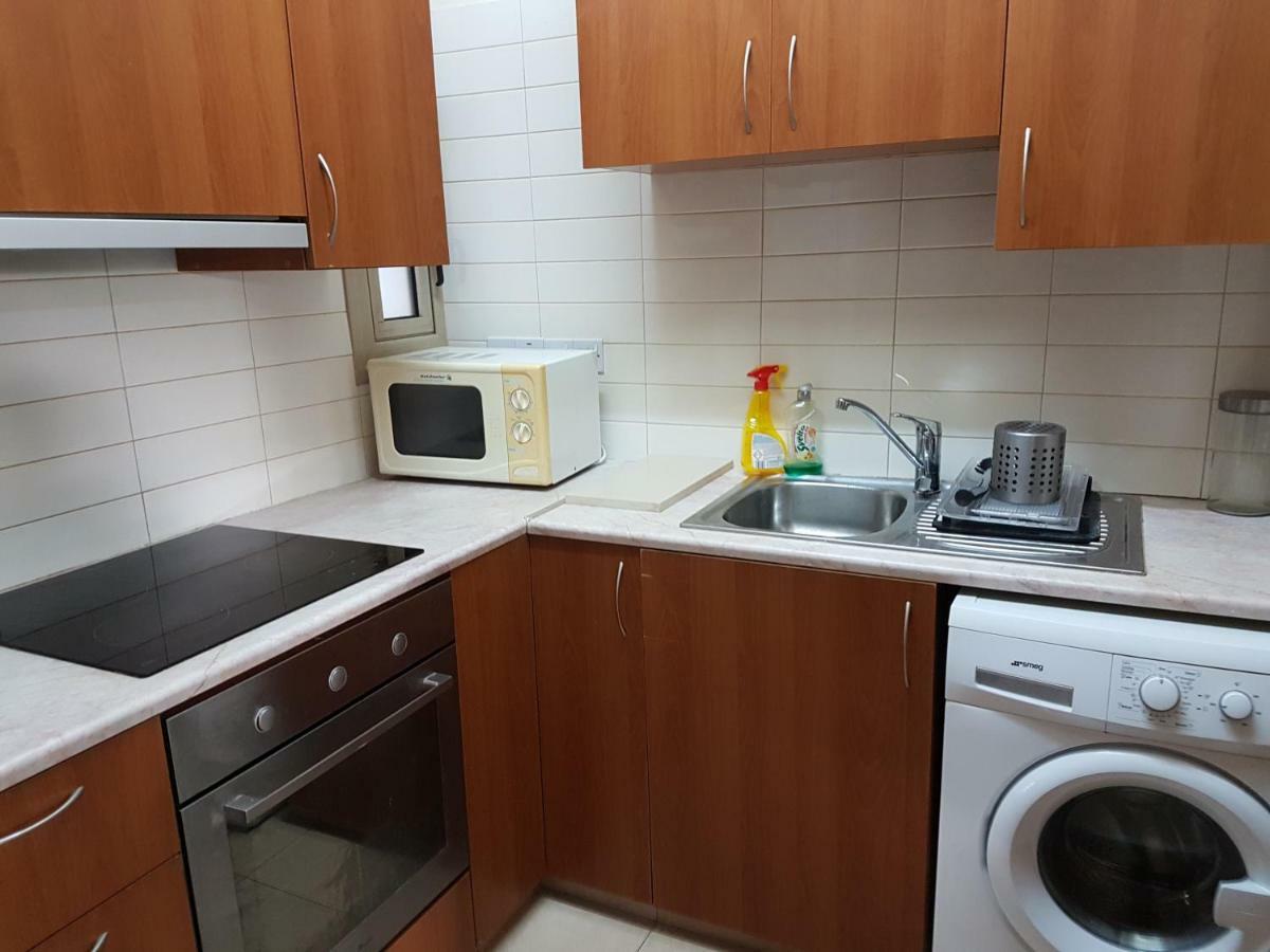 Kerynia Apartments Paphos ภายนอก รูปภาพ